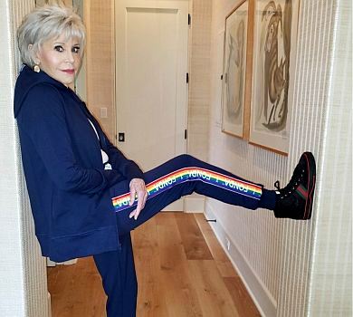 Аеробіка з Джейн Фондою: 82-річна зірка змусила пітніти Кеті Перрі, Орландо Блума й Керрі Вашингтон