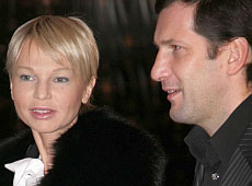 Як VIP-и об'їдали журналістів, або Дочки Мороза і Литвина на виставці мільйонерів 