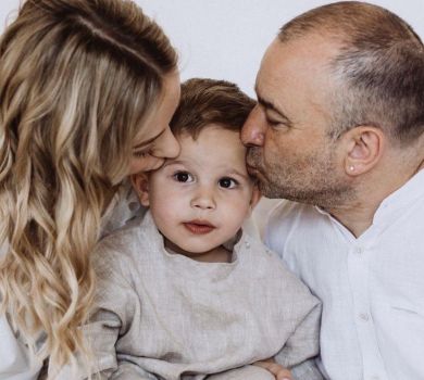 Срібна двійка та Бембі: Репяхова з Павліком кульками привітали синочка з днем народження