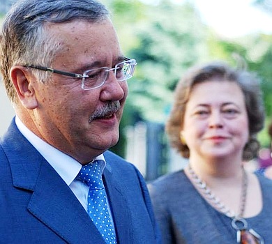 16 років разом: Гриценко привітав Юльку з річницею. ФОТО