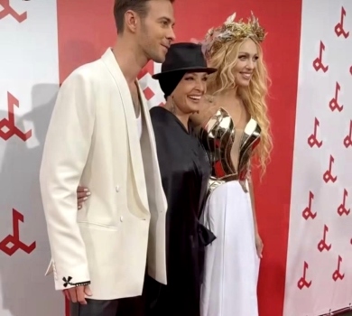 Полякова, Барських, Сердючка, Alekseev і Пугачова в мінішортах запалили на фестивалі Вайкуле в Юрмалі