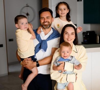 Він обраний: Мірошниченки привітали з 2-річчям прийомного сина та поділилися зворушливими ФОТО