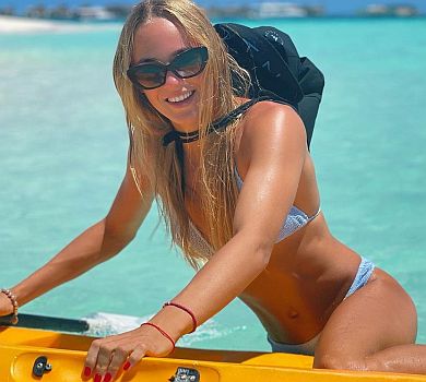 Білодід у бікіні показала канікули своєї мрії