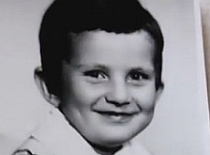 Мати Кузьми наспівала улюблену колискову сина та показала фото. ВІДЕО