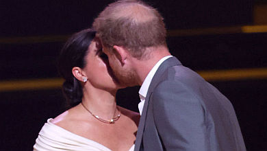 Меган Маркл поцілувала принца Гаррі та вигукнула Слава Україні! на відкритті Invictus Games у Гаазі. ФОТО 