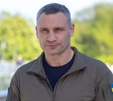 Бажання обох сторін: Кличко розлучається після 25 років шлюбу 