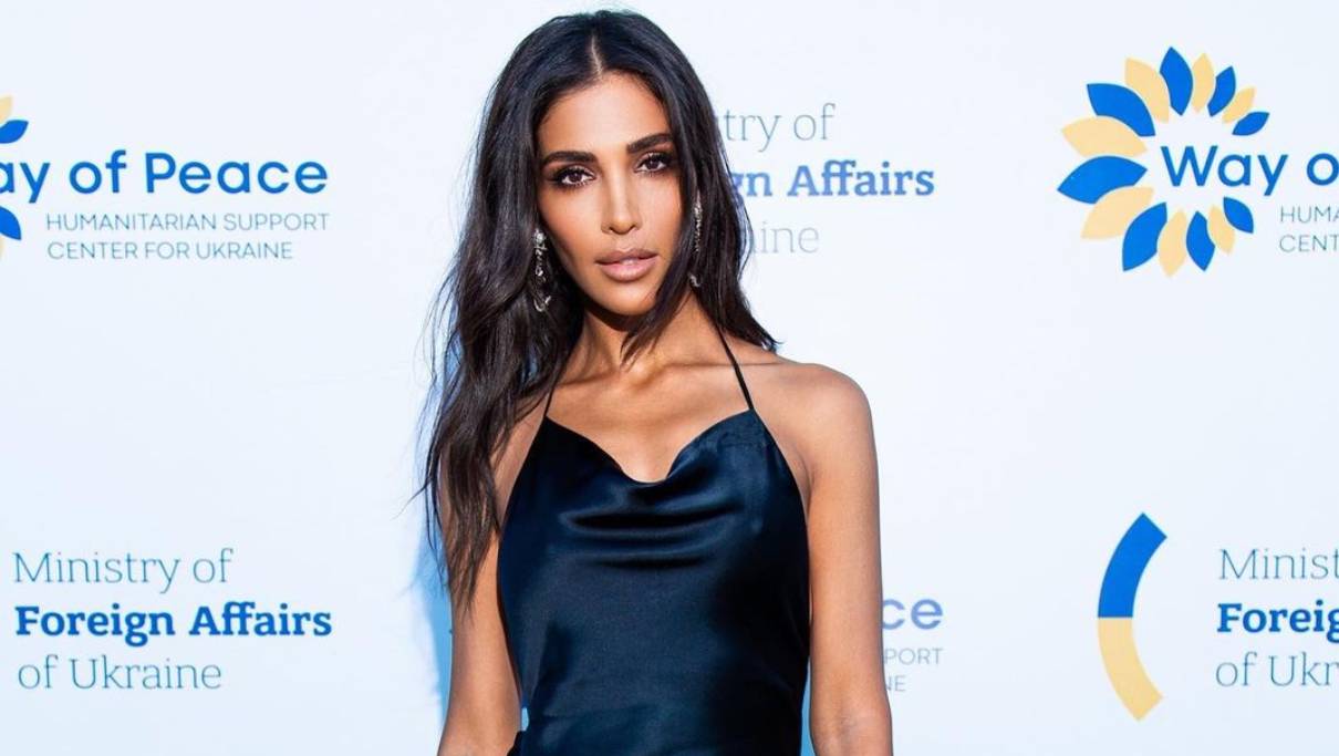 Дімопулос показала, як 2-річна донька співає її улюблену українську пісню. ВІДЕО