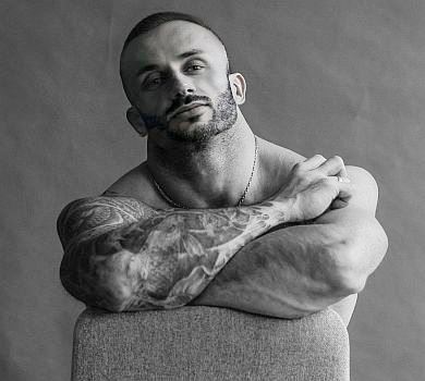 Відомий блогер Дмитро Стужук помер від COVID-19