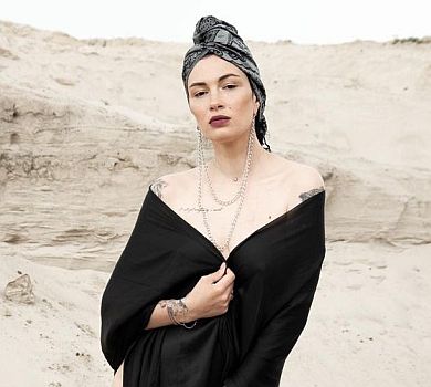 Приходько показала себе 22-річну і важчу на 18 кілограмів 