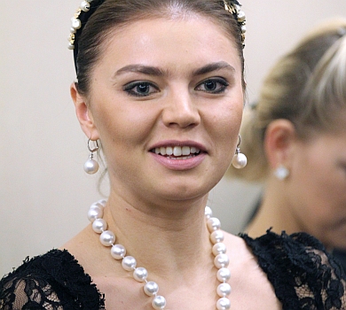 ЗМІ довідалися, де може ховатися Кабаєва з дітьми путіна