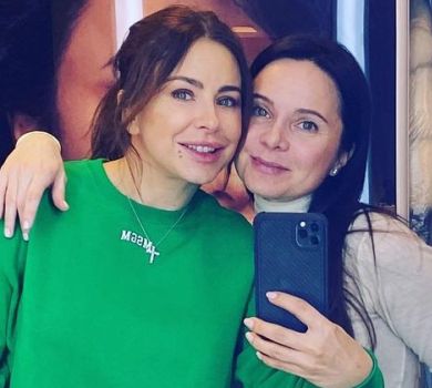 Подкопаєва з Лорак провели творчий вечір з вином та свічками