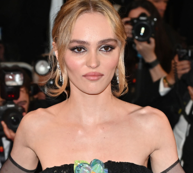 Донька Деппа у паєтковому міні та Джулія Фокс у пакеті покрасувалися в Каннах. ФОТО