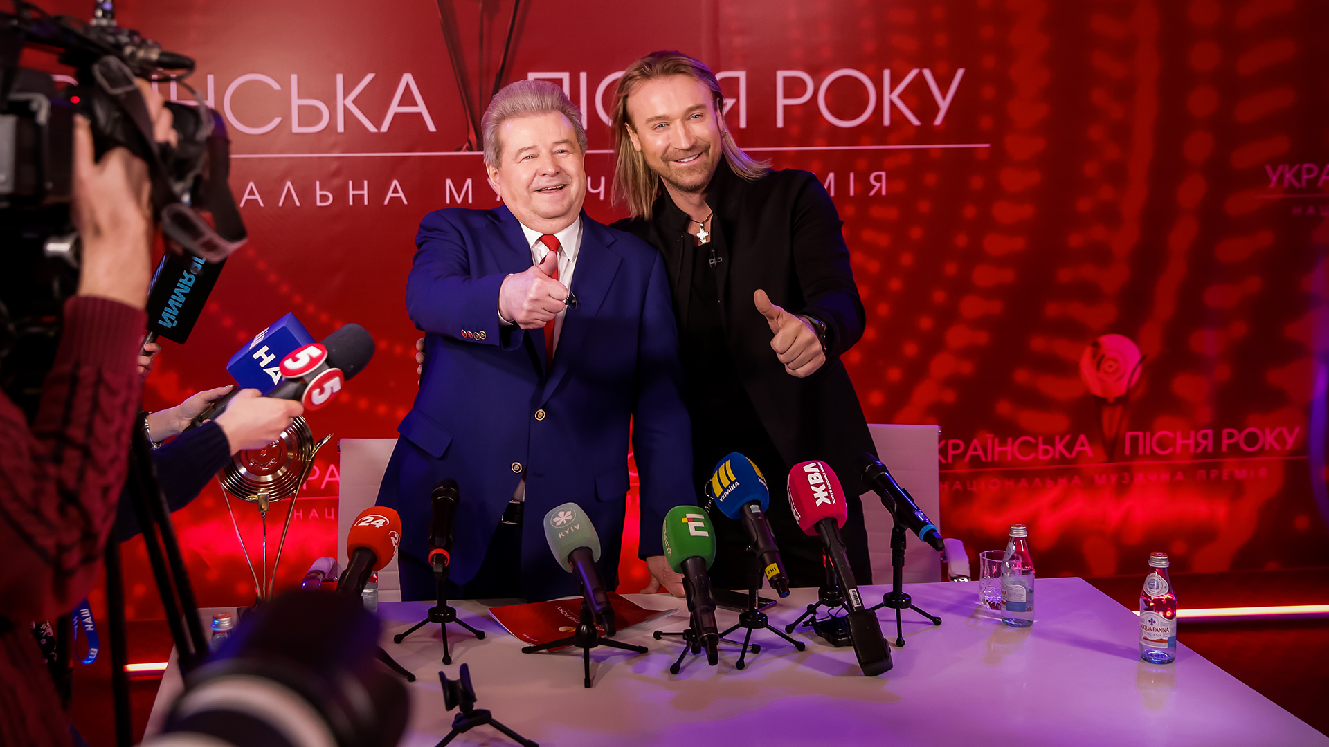 Михайло Поплавський та Олег Винник анонсували церемонію нагородження "Українська пісня року"