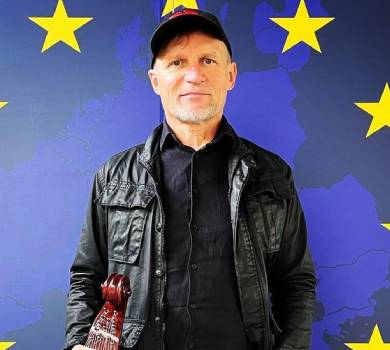 Нас урятувало 10 хвилин: Скрипка розповів, як він мало не потрапив під обстріл у Вінниці