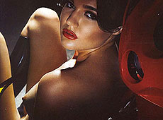 Playmate-2012 роздягалася в образі мотоциклістки Альонушкі