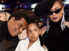 Пінк у пір'ї, сльози Кеші й доня Бейонсе в українському: найяскравіші вбрання та моменти Греммі