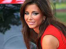 Екс-продюсер Діми Білана став меценатом Ані Лорак