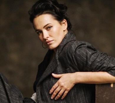 Астаф'єва в колготках в сіточку показалася у пікантній позі