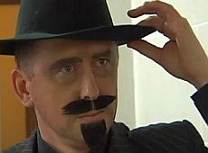 Мельниченко зняв штани і спав з СБУшниками. ВІДЕО