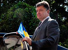 Порошенко побував на концерті Океану Ельзи для десантників. ФОТО