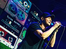 Бумбокс на килимах і на тлі ретро-касетників виступили в Києві. ФОТО