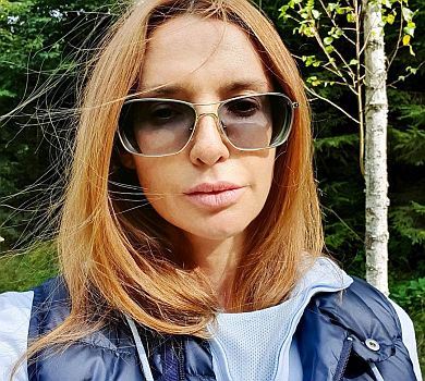 Жінка Медведчука вигуляла бичка на ланцюгу: Ніхто не постраждав