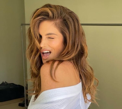 Селфі без мейкапу та в халаті: Кроуфорд поділилася затишним фотомотлохом