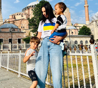 Джамала розказала, в якій країні зустрілася з синами після тривалої розлуки