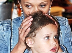 Власова: ВІА Гра для Костюка важливіша за дочку