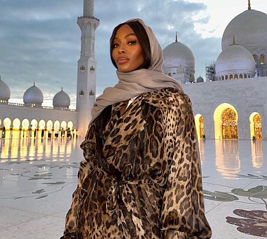 Хижа Кемпбелл зводила доньку до мечеті та показала своє тренування з боксу. ВІДЕО