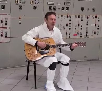 Вакарчук заспівав на Чорнобильській АЕС. ВІДЕО