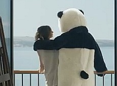 Седокова у кліпі показала кохання з пандою 