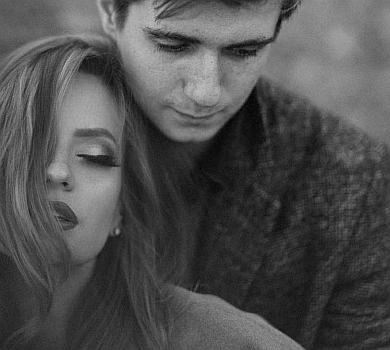 Син Марченко потягав дружину на руках для романтичних ФОТО