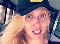 Полякова вразила колег своїм тілом в купальнику. ФОТО