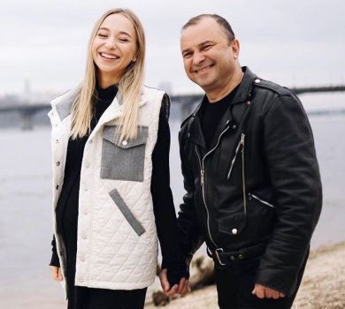 Дружина 55-річного Павліка поділилася романтичними фото: Кохаю кожною клітинкою