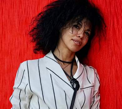 Ви себе в дзеркало бачили?: Кароліна Ашіон згадала, як міністр Ткаченко відмовив їй у роботі через колір шкіри