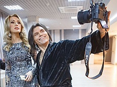 Сумська з чоловіком бешкетували за лаштунками Кварталу 