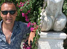 Фома з Мандрів відірвався поруч з геями та вбивцею-збоченцем