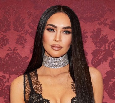 Міні, мереживо та sex: Фокс похизувалася гарячими луками із показу Dolce&Gabbana