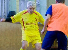 Литвин показав, як пітніє у жовтих шортиках