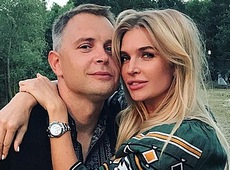 Дружина радника Ложкіна дражнить соцмережі кубиками пресу. ФОТО