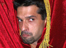 Режисер Горов співав джаз, коли йому розшибли голову