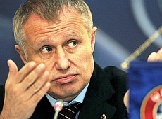 Як Суркіс у центрі Києва на правила дорожнього руху наплював. ВІДЕО