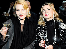 Рената Літвінова відвідала показ на вертодромі Януковича