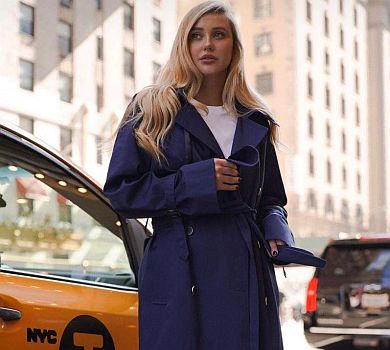 Дружина Тищенка у Нью-Йорку продефілювала в улюбленому тренчі українського бренду 