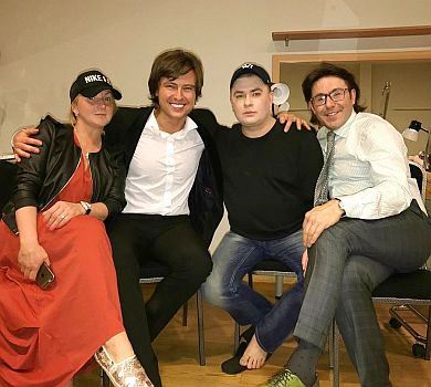 ЗМІ за старим фото відправили Данилка до Москви на день народження Малахова