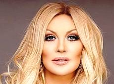 Знову нап'єшся: сина Повалій критикують за нечемний коментар на адресу мами