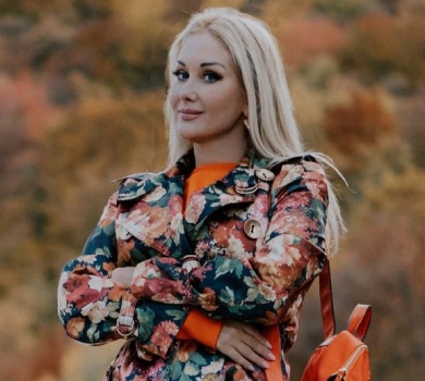 Бужинська в барвах осені замилувала фото з чоловіком і дітьми