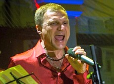 Скрипка з сім'єю відвідав 5 країн за 12 тижнів