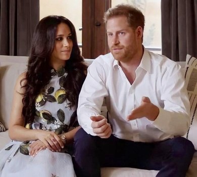 У сукні за $3,5 тисячі: Меган Маркл показалася вперше після оголошення про вагітність